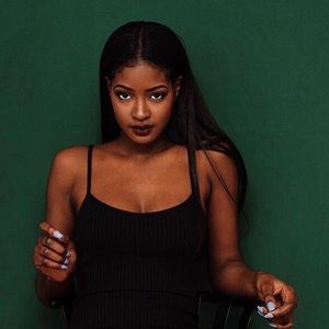 Meet your Posher, Dorcas